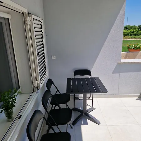 Apartman Matea Topici Exterior photo